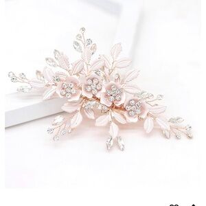 Elegant Floral Crystal Hair Clip